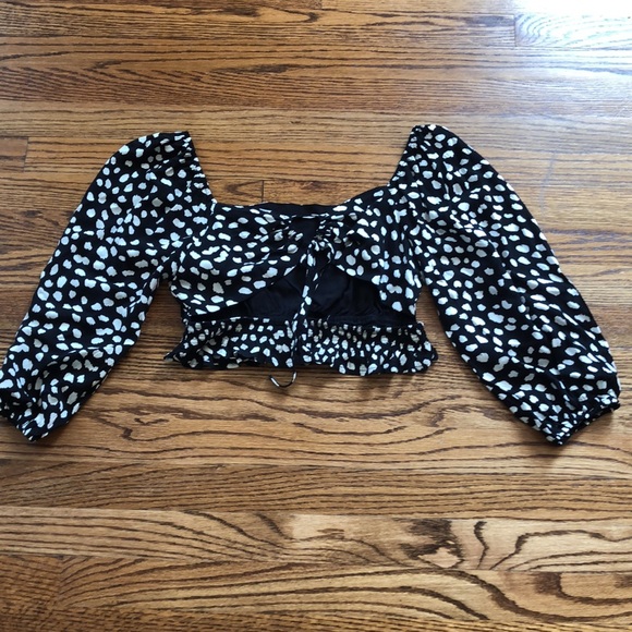 Cute top 100%Rayon  hand wash used but new - Picture 3 of 4